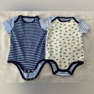 Chaps cotton 6 month onesies (2)